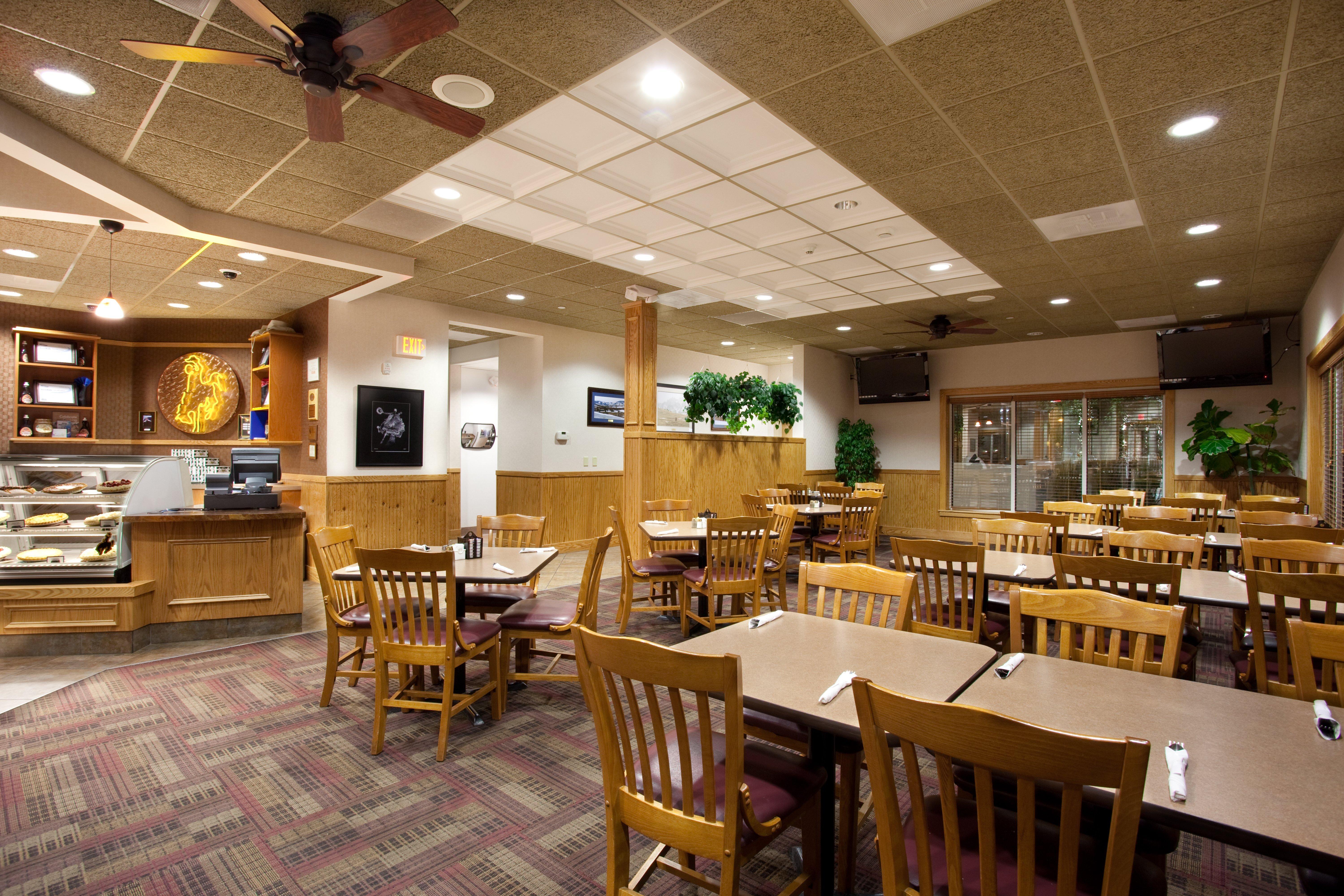 Holiday Inn Laramie By Ihg Екстериор снимка